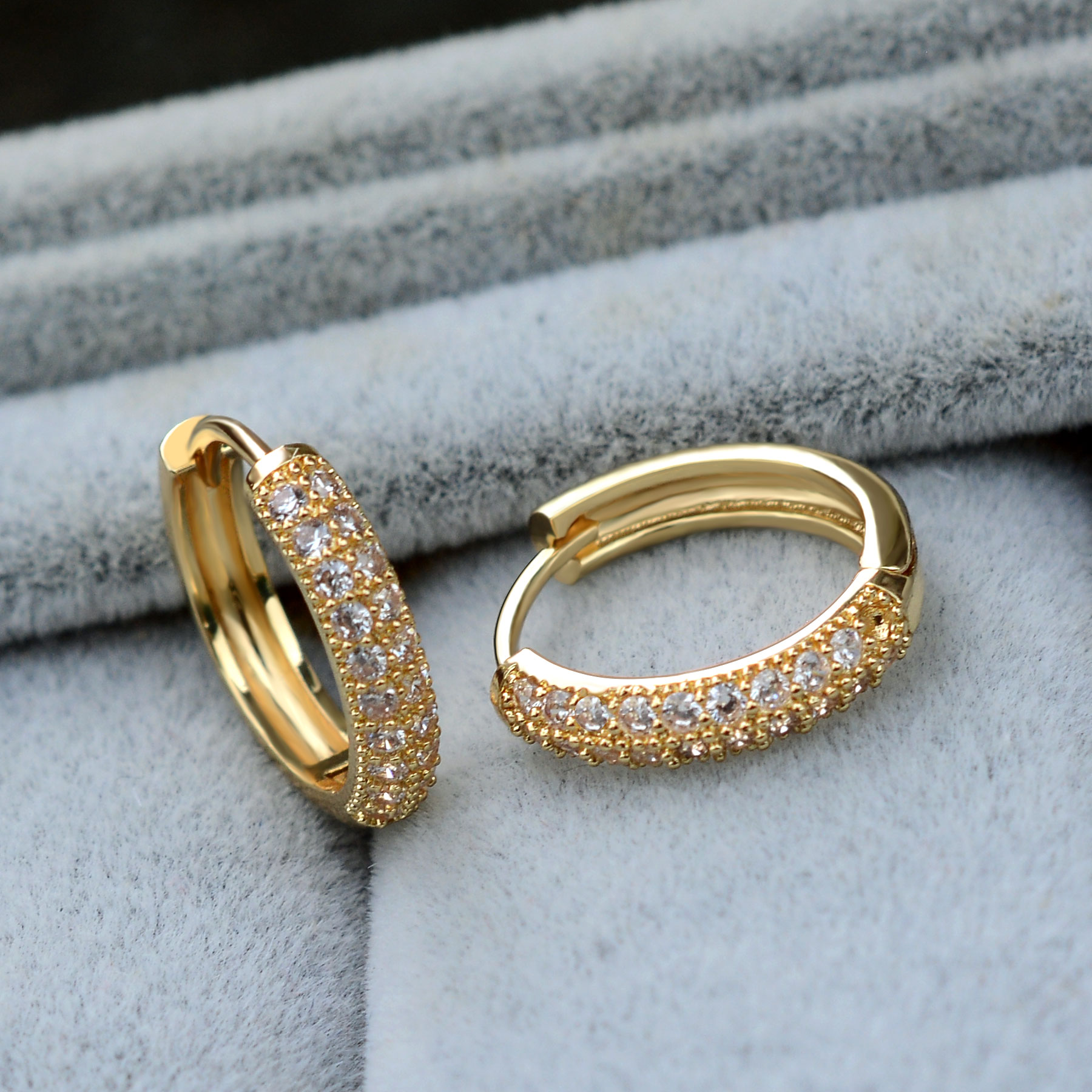 Conch Earring Hoop - 2024 موضة صف مزدوج الزركون Huggie