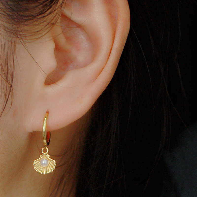 أقراط متدلية بقشرة محارة من ال - مراجعة Conch Earring Hoop وسعره