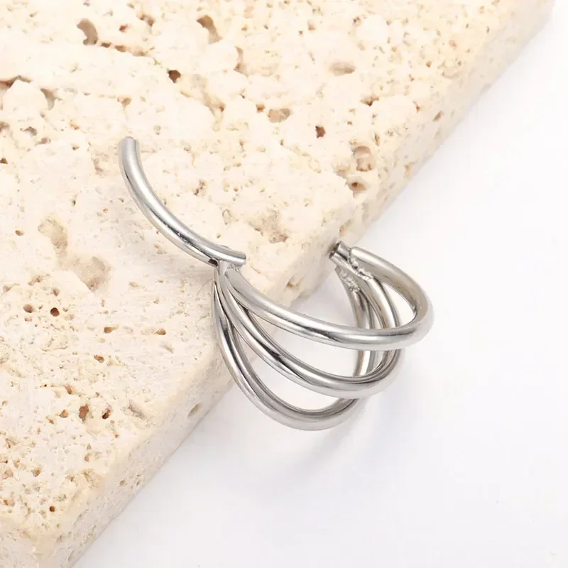 ASTM F136 التيتانيوم 3 طبقة مت - مراجعة Zoor Body Jewelry وسعره